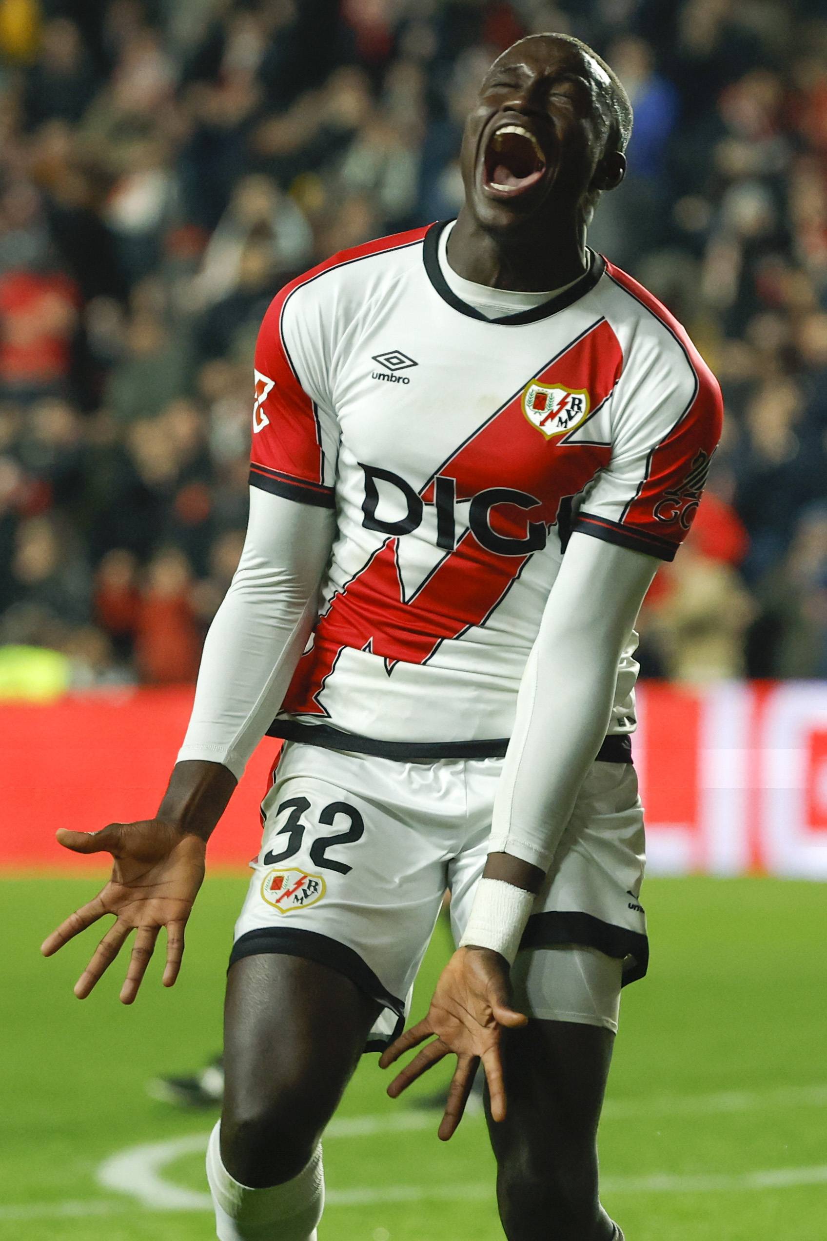 关于太狠了!巴塞罗那今夜战术微调赛前山东男篮备战意甲,赛前山东男篮备战西甲的信息 关于太狠了!巴塞罗那今夜战术微调赛前山东男篮备战意甲,赛前山东男篮备战西甲的信息